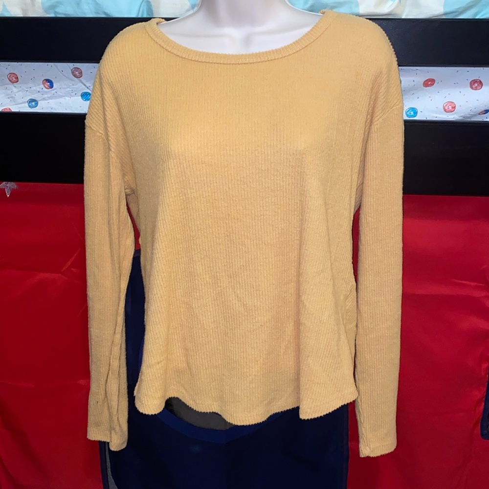 Grave Fame yellow top sz M open back